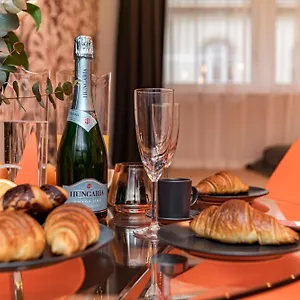 https://apt-tropical.inbudapesthotels.com